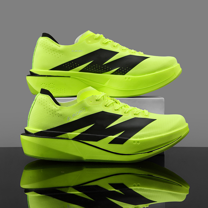Scarpe da corsa da uomo con pi - Running Shoe Carbon recensione e prezzo